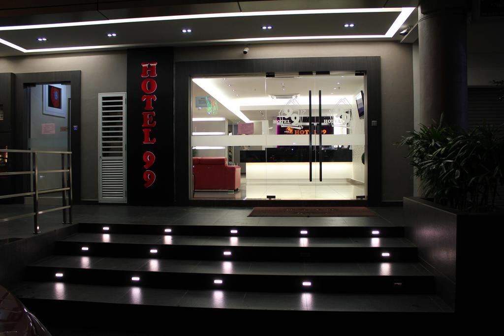 Hotel 99 Bandar Puteri Puchong Exterior foto
