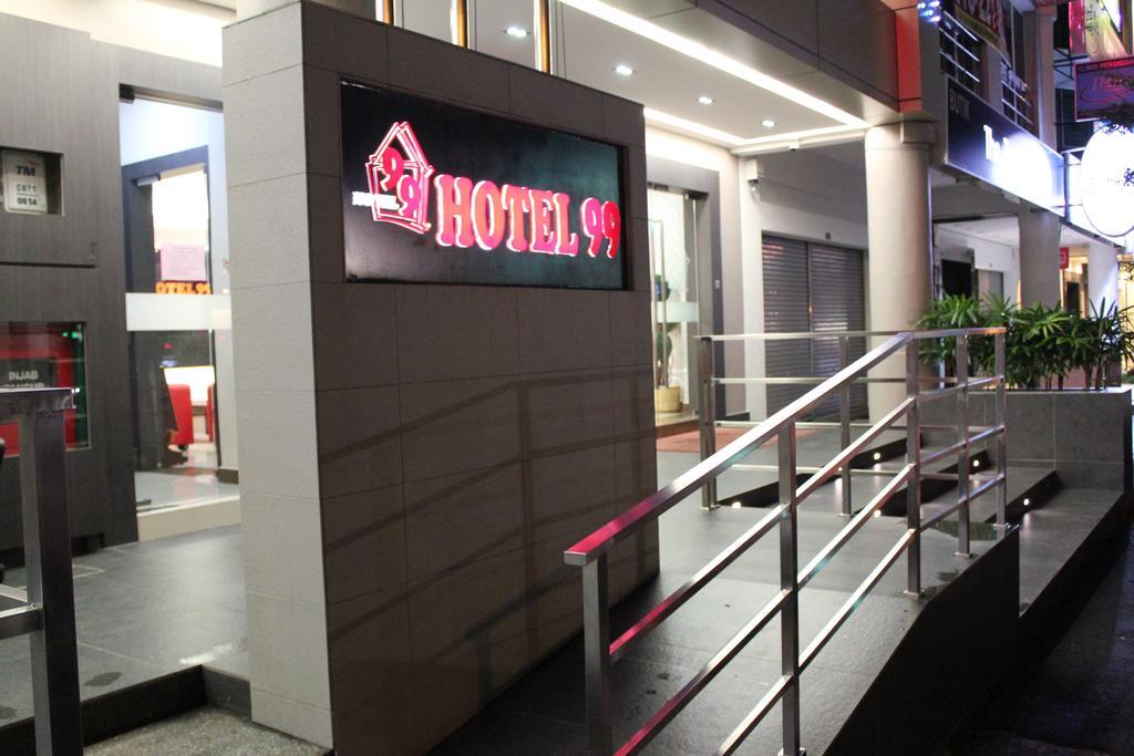 Hotel 99 Bandar Puteri Puchong Exterior foto
